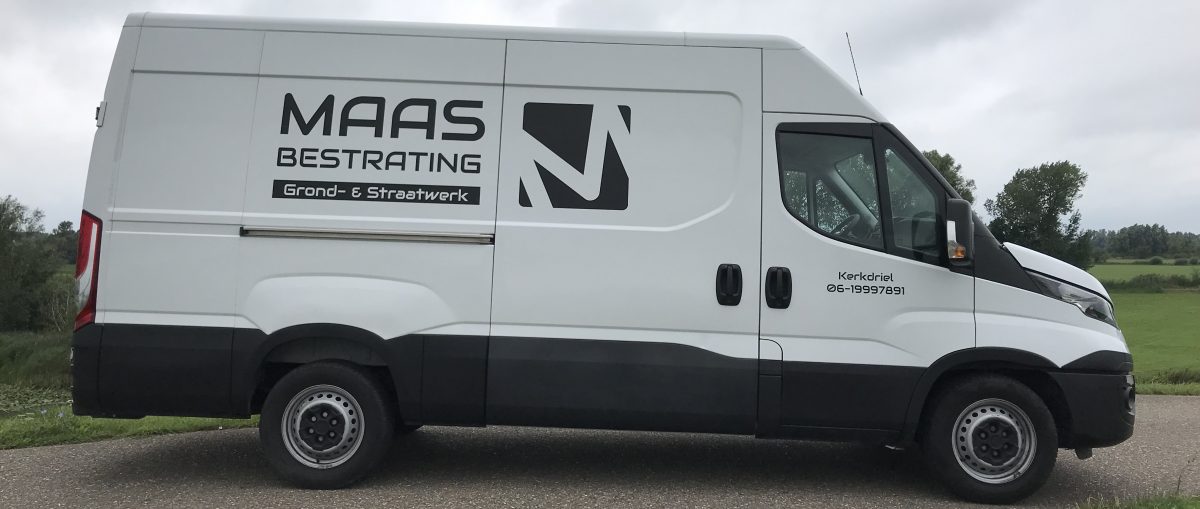 Maas Bestrating